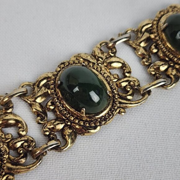Vintage Gold Tone Green Stone Link Bracelet - Picture 4 of 11